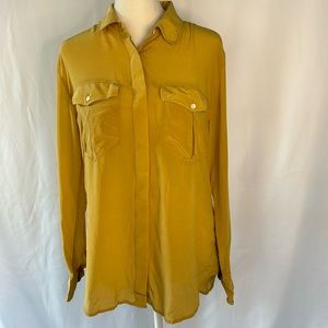 ❤️3/$30 Banana Republic Silk Blouse